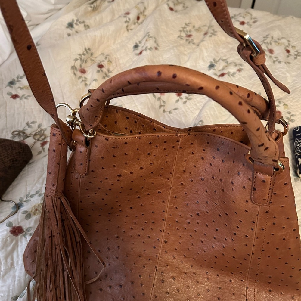 G.I.L.I. Leather Roma 2 Tote - Picture 13 of 16